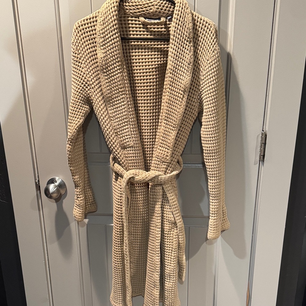 Brooklinen Beige Waffle Knit Robe